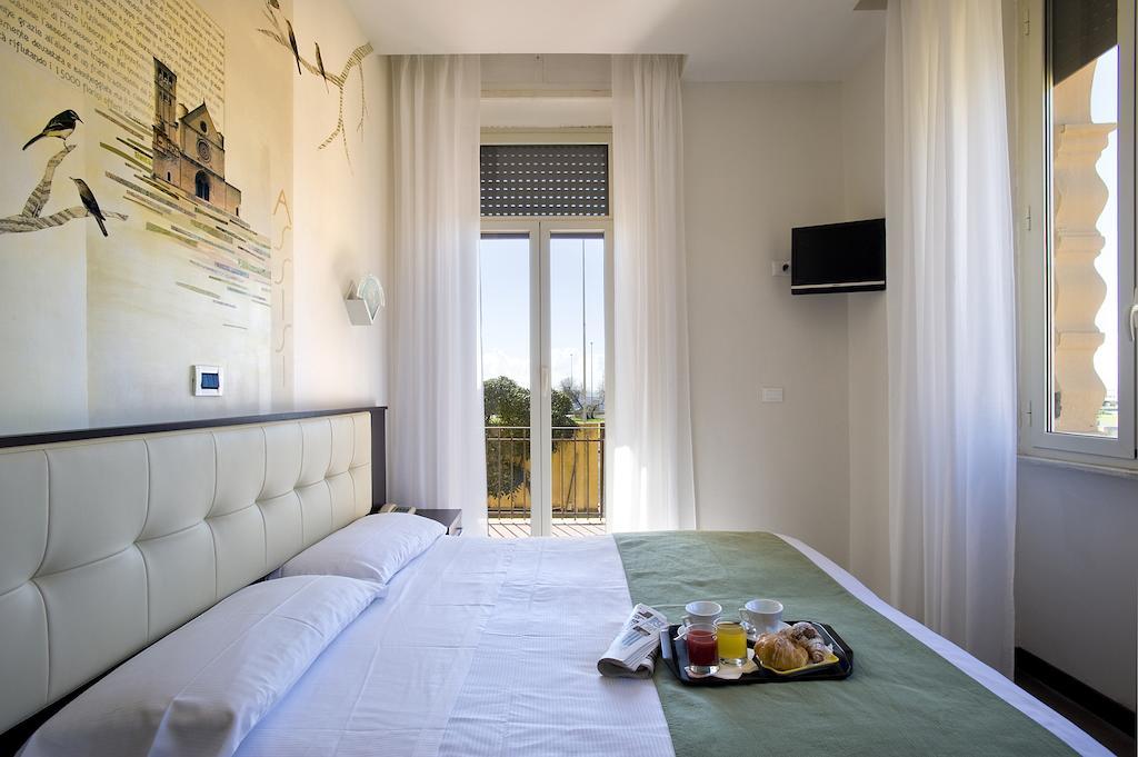 Hotel Bellavista Лидо ди Остия Стая снимка
