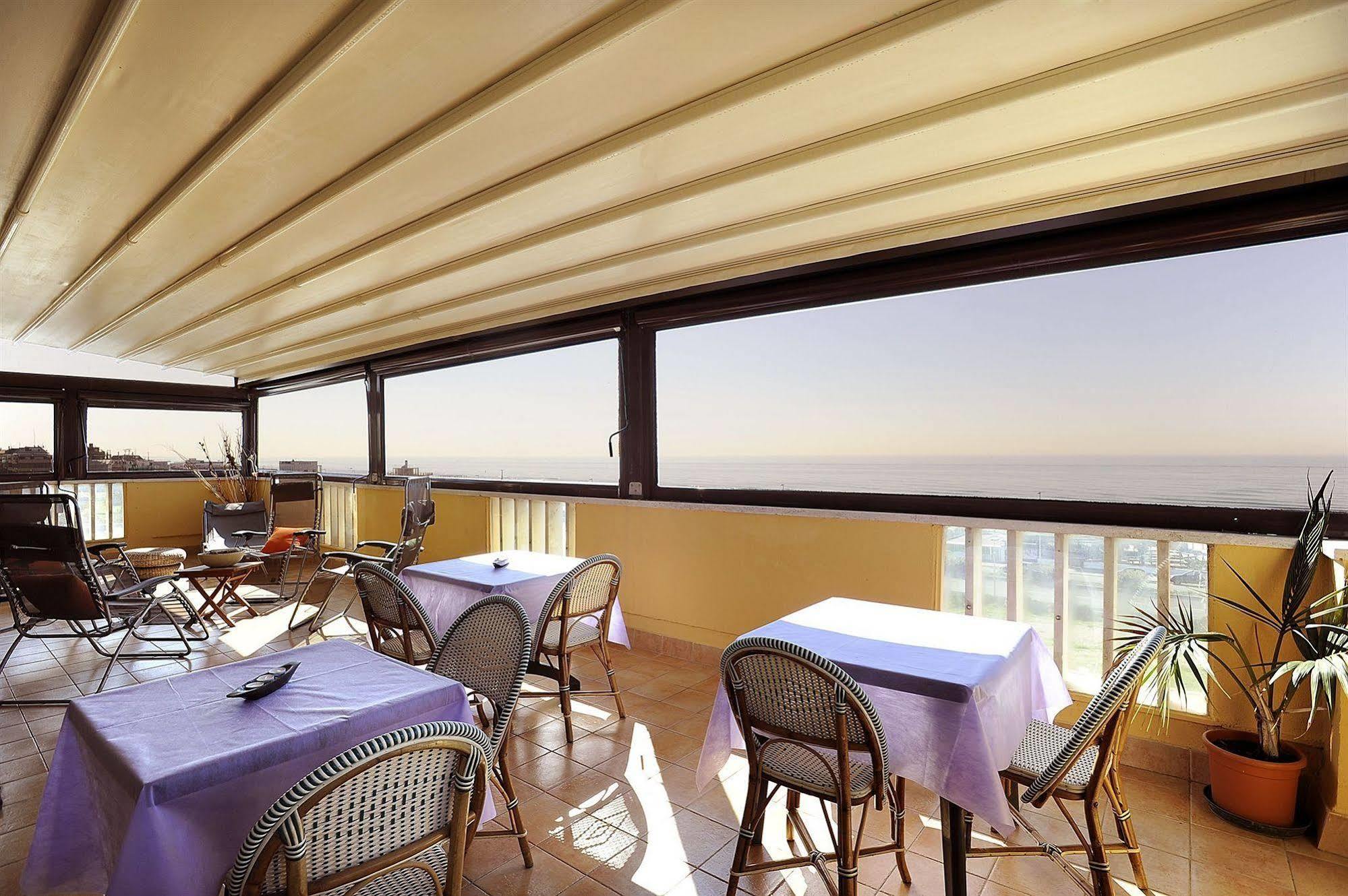 Hotel Bellavista Лидо ди Остия Екстериор снимка