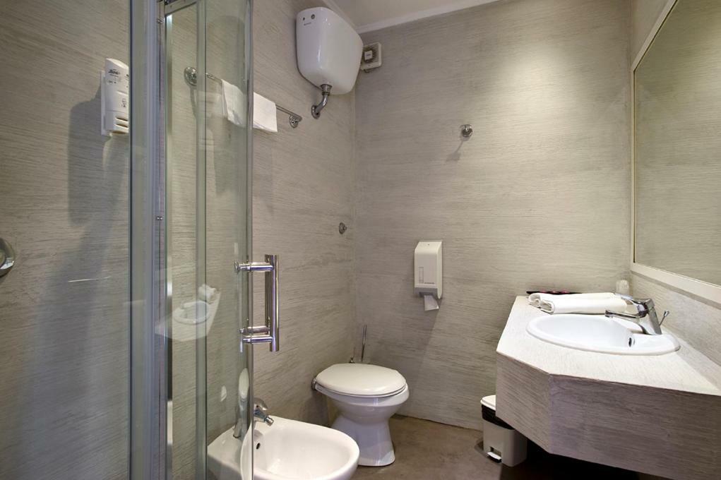 Hotel Bellavista Лидо ди Остия Екстериор снимка